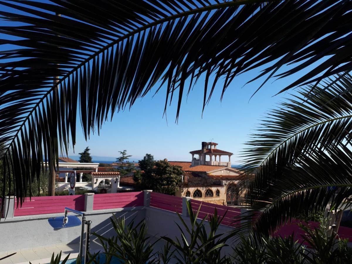 Helles Doppelzimmer Mit Bad, Terrasse Und Pool, Seperater Eingang, Liznjan, Istrien Zewnętrze zdjęcie